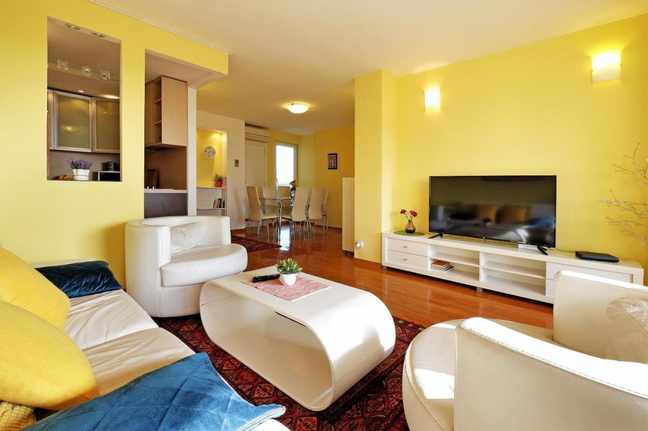 Apartment Bella Art Belgrado Exterior foto
