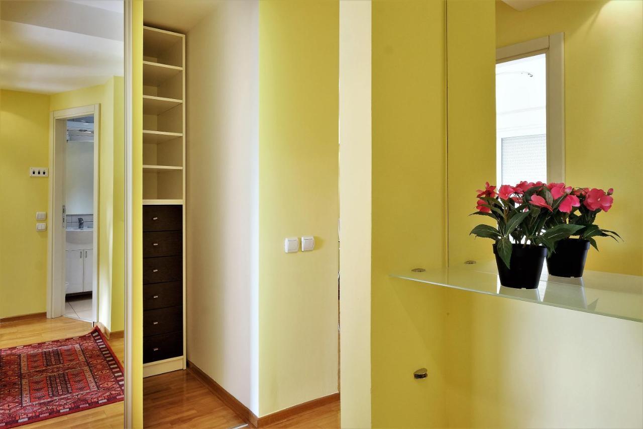 Apartment Bella Art Belgrado Exterior foto